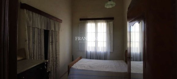 Дом с 5 спальнями в Сан-Лауренц, Мальта № 2827 9