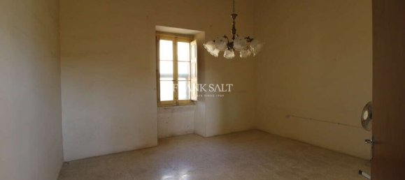 Дом с 5 спальнями в Сан-Лауренц, Мальта № 2827 8