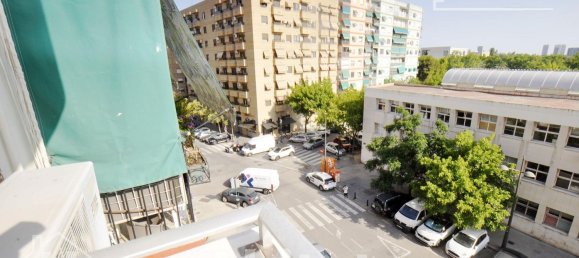 Apartamento de 3 dormitorios en Valencia, Spain No. 150104 40