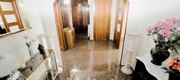 Apartamento de 3 dormitorios en Valencia, Spain No. 150104 11