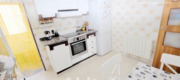 Apartamento de 3 dormitorios en Valencia, Spain No. 150104 41