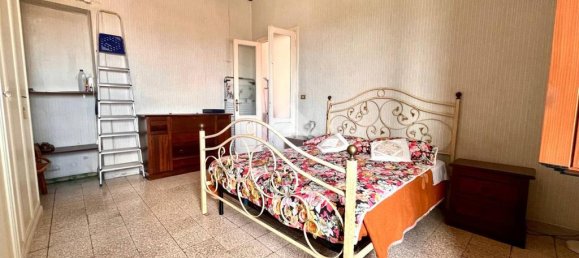 2 bedrooms Apartment in Naples, Italy No. 318084 11