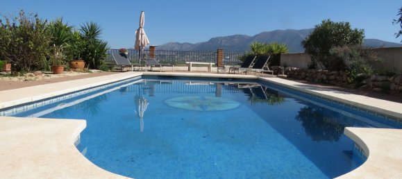 Casa de 4 dormitorios en Alhaurín el Grande, Spain No. 147938 2