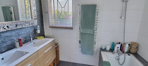 4 bedrooms House in Mery-sur-Oise, France No. 121084 10