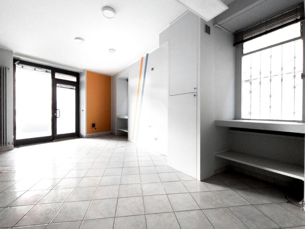 1-Zimmer Gewerbliche Immobilie in Urgnano, Italy, Nr. 287957