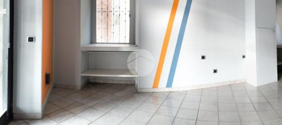 1-Zimmer Gewerbliche Immobilie in Urgnano, Italy, Nr. 287957 2