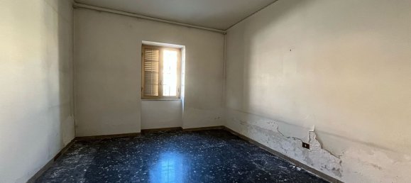 4 rooms House in Carinaro, Italy No. 284057 9