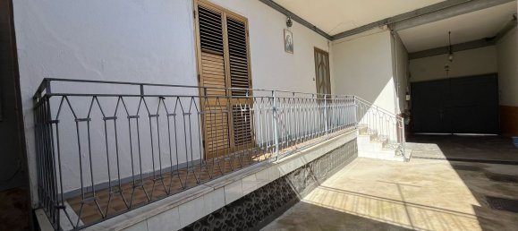4 rooms House in Carinaro, Italy No. 284057 4