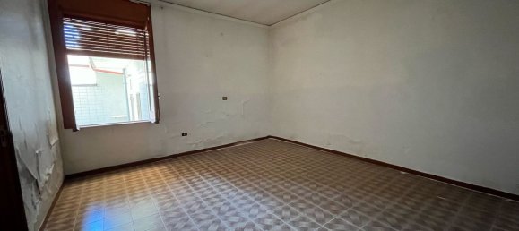 4 rooms House in Carinaro, Italy No. 284057 14