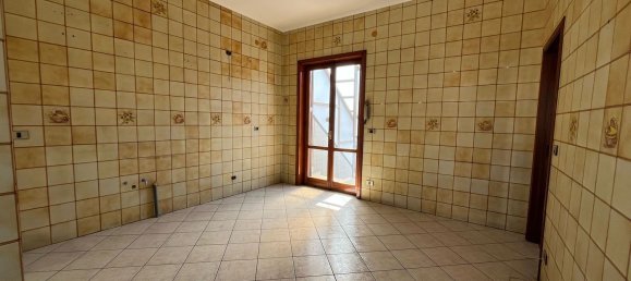 4 rooms House in Carinaro, Italy No. 284057 22