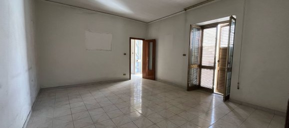 4 rooms House in Carinaro, Italy No. 284057 12