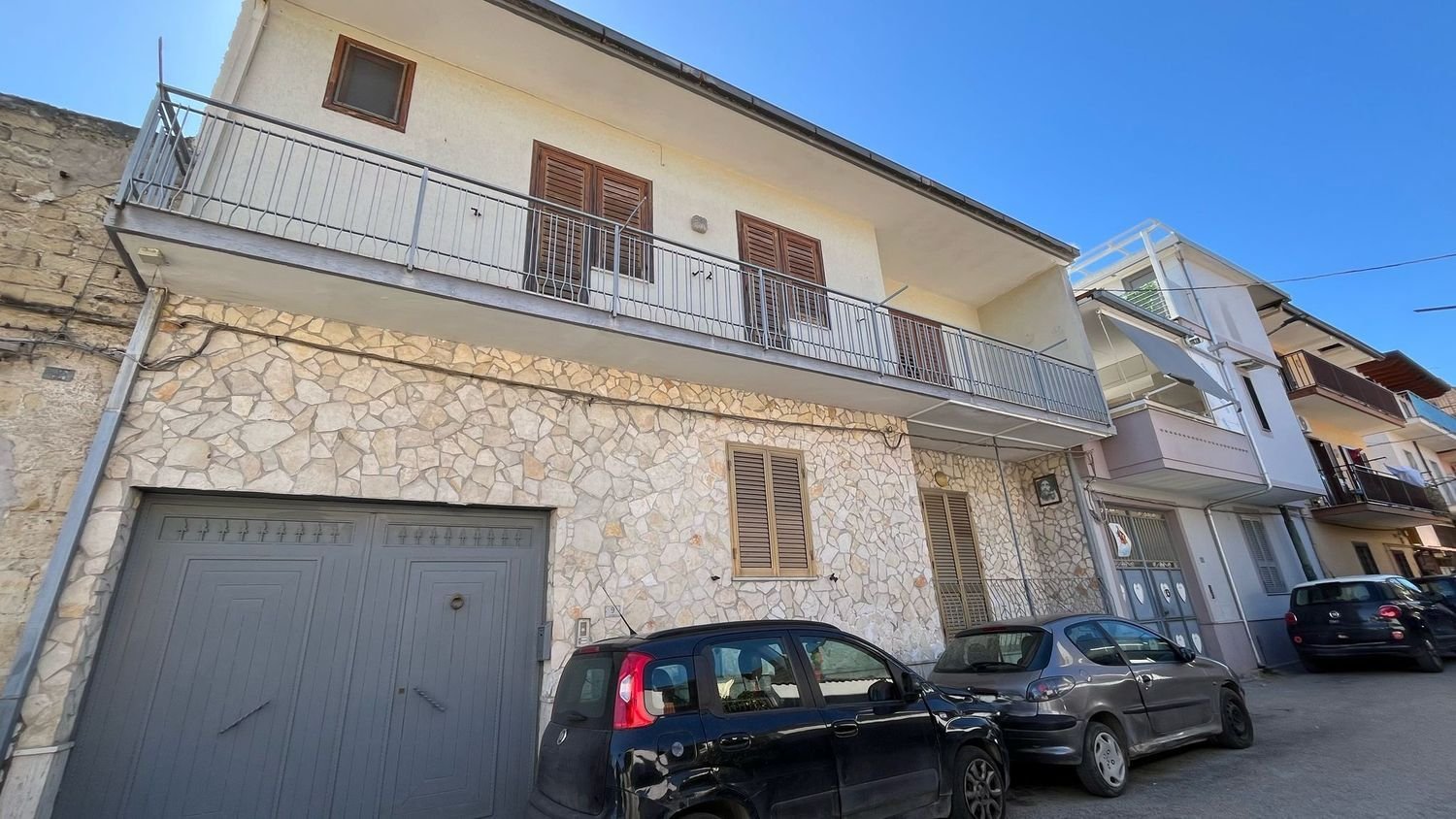 4 rooms House in Carinaro, Italy No. 284057