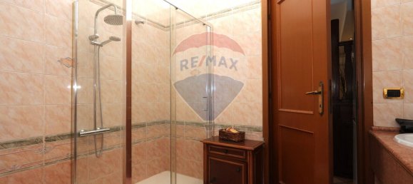 Villa de 5 divisões em Guidonia Montecelio, Italy N.º 15680 9