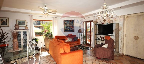 Villa de 5 divisões em Guidonia Montecelio, Italy N.º 15680 5