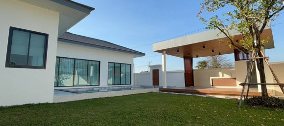 3 bedrooms House for sale in Pattaya, Chonburi, Eastern Thailand, Thailand № 57771 11