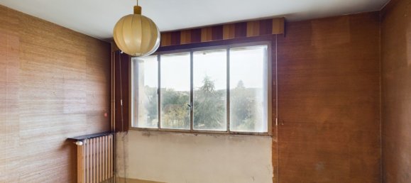 2 bedrooms Apartment in Clamart, France No. 180283 5