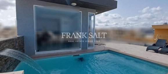 Ático de 5 dormitorios en Xghajra, Malta No. 2027 2