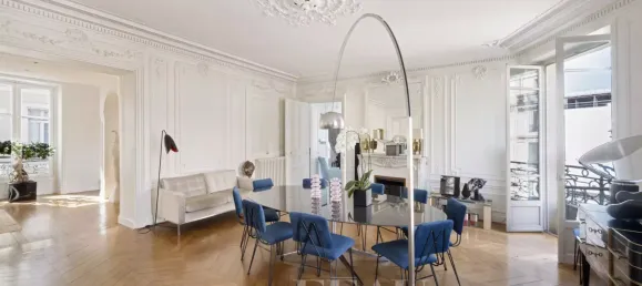 4 bedrooms Apartment in Paris, France No. 180773 8