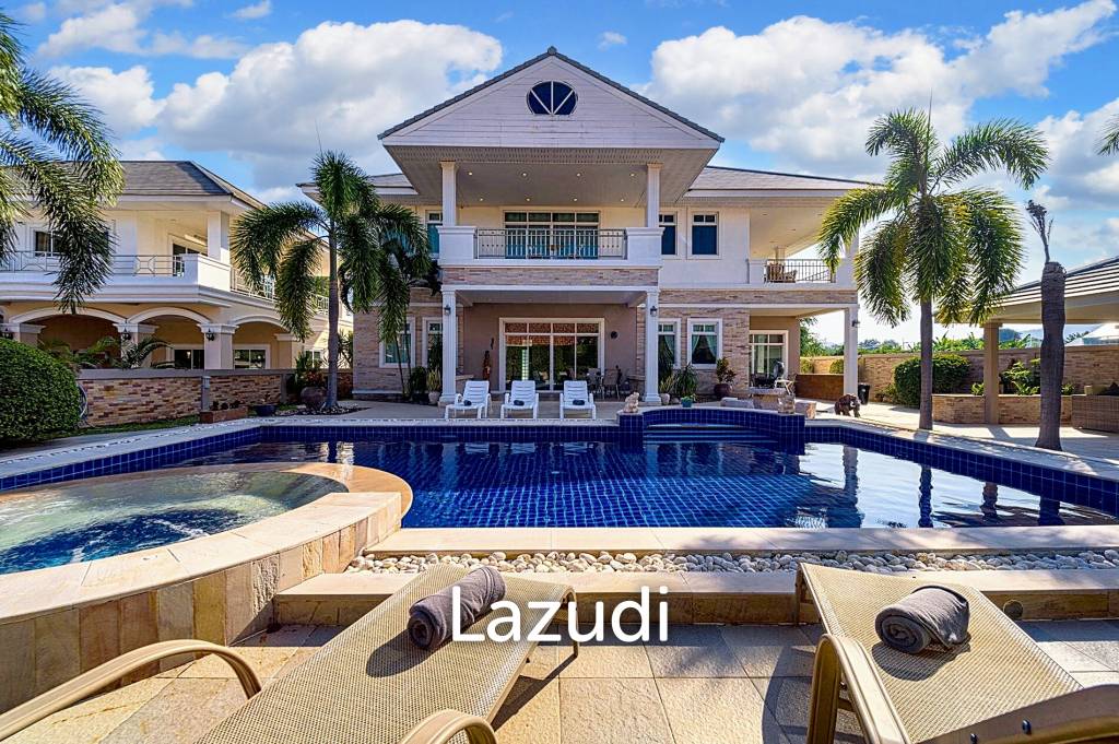 6 bedrooms Villa in Hua Hin, Thailand No. 13156