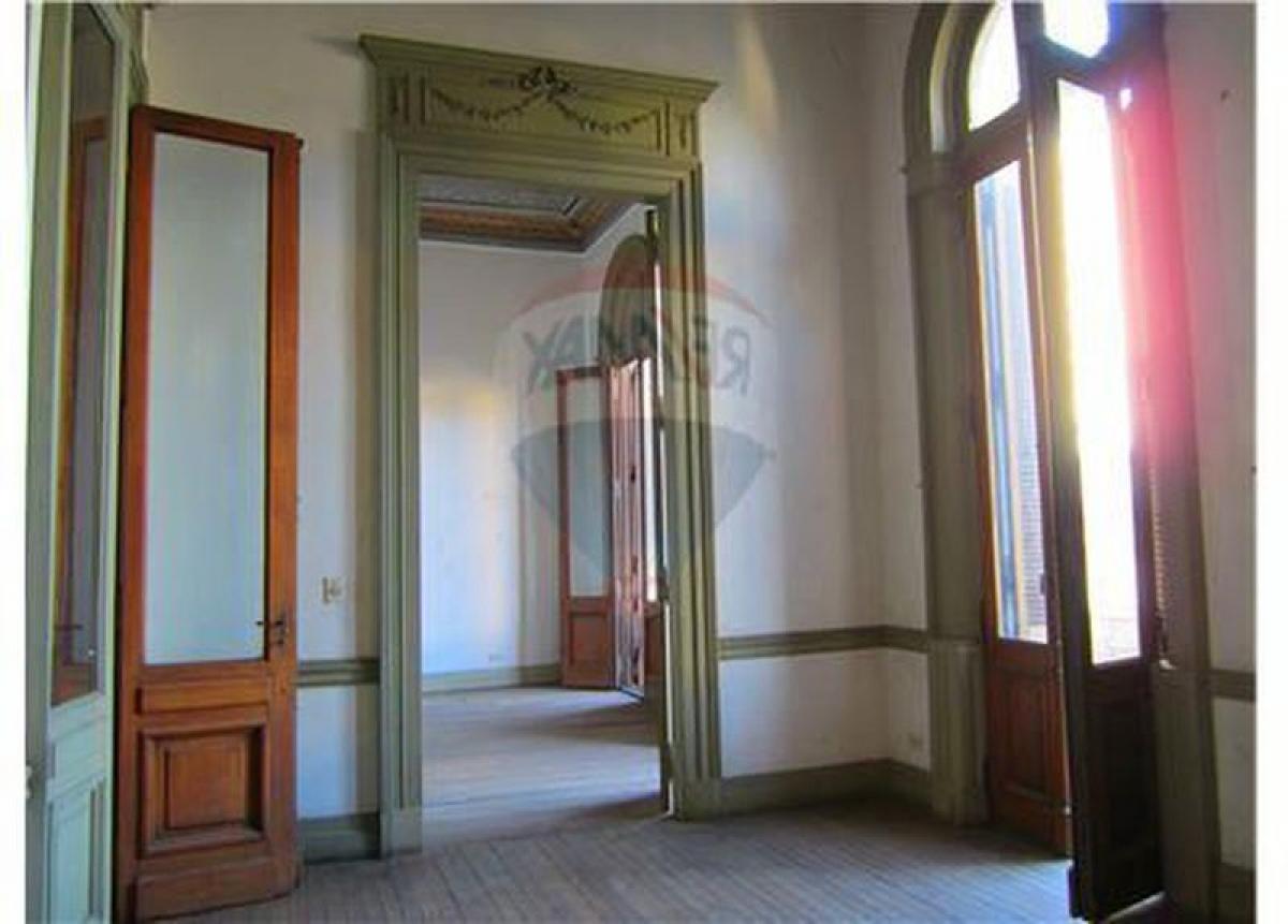 10 bedrooms House in Buenos Aires, Argentina No. 96420