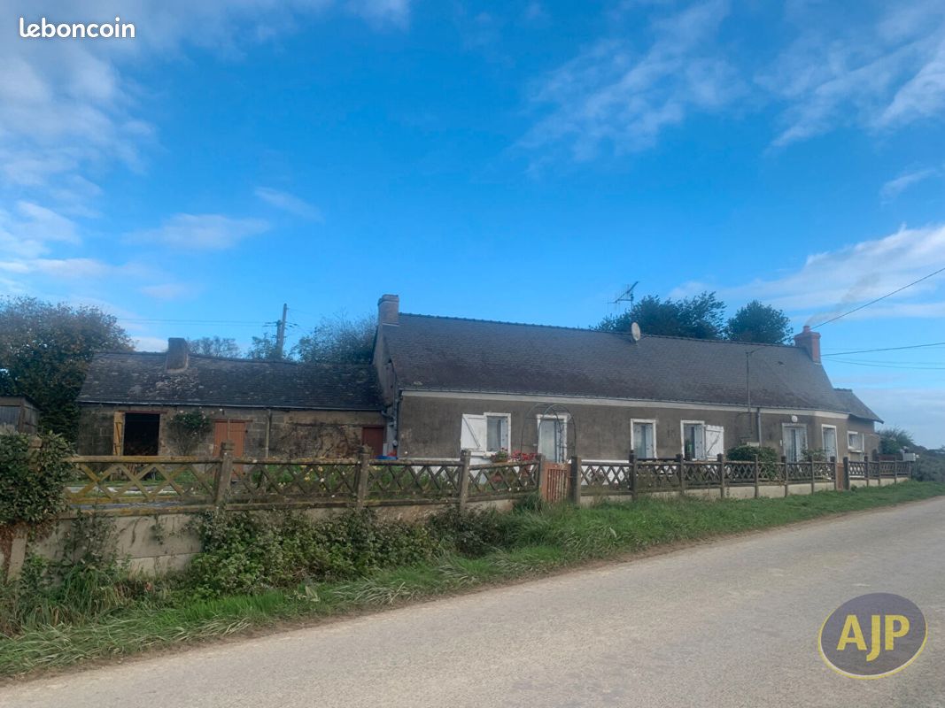 2 bedrooms House in Ombree d'Anjou, France No. 337521