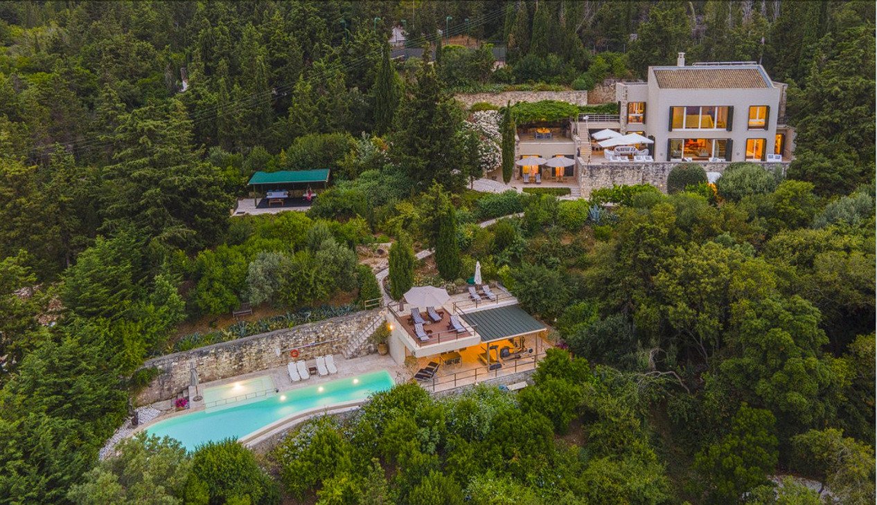 8 bedrooms Villa in Corfu, Greece No. 9035