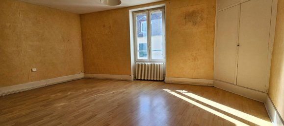 Edificio de 2 dormitorios en Plailly, France No. 86554 2