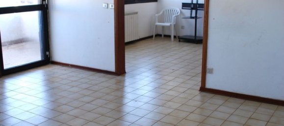 5 rooms Apartment in Rome, Italy No. 46816 7