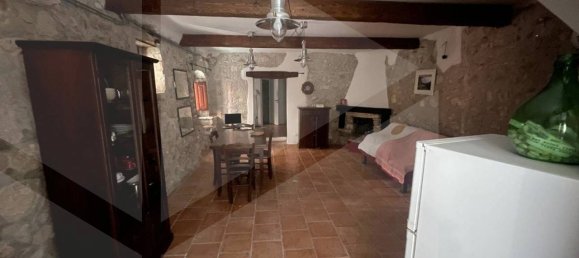 2 rooms House in Vico del Gargano, Italy No. 28085 3