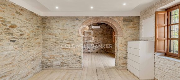 4 bedrooms Villa in Lucca, Italy No. 272674 10