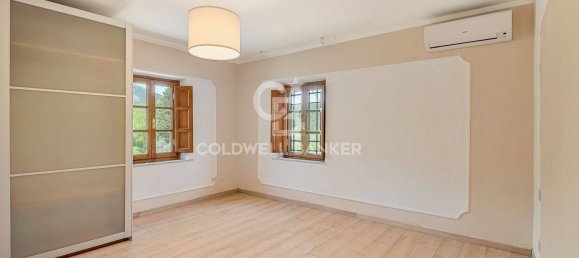 4 bedrooms Villa in Lucca, Italy No. 272674 18