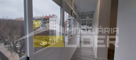 Apartamento de 1 dormitorio en Lisbon, Portugal No. 155270 2