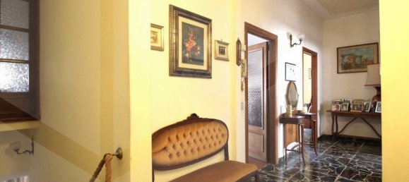 2 bedrooms Villa in Calcinaia, Italy No. 25539 4