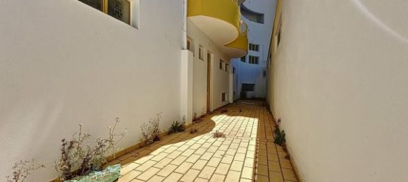 Gewerbliche Immobilie in Portimao, Portugal 296m², Nr. 85660 10