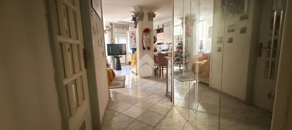 3-Zimmer Wohnung in Naples, Italy, Nr. 208892 14