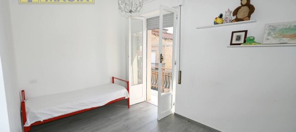 Casa de 8 divisões em Colli del Tronto, Italy N.º 124695 19