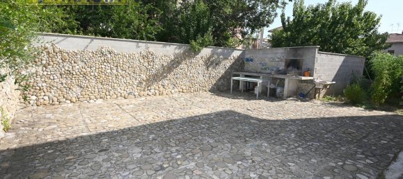 Casa de 8 divisões em Colli del Tronto, Italy N.º 124695 29