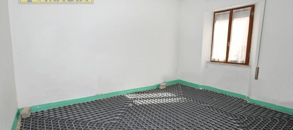 Casa de 8 divisões em Colli del Tronto, Italy N.º 124695 26