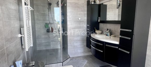 Apartamento de 3 dormitorios en Saint-Laurent-du-Var, France No. 342549 16