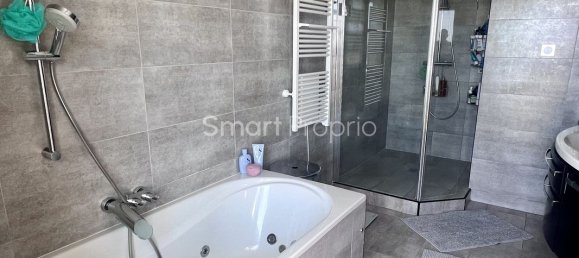 Apartamento de 3 dormitorios en Saint-Laurent-du-Var, France No. 342549 15