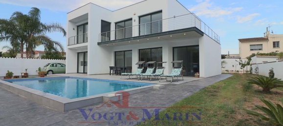 5 bedrooms House in Empuriabrava, Spain No. 84559 5