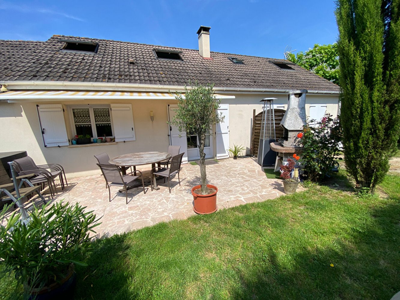 Casa T3 em Saran, France N.º 266941