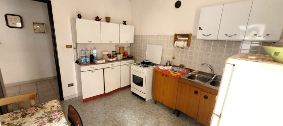 6 rooms House in Reggio Calabria, Italy No. 295643 4