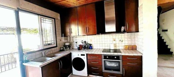 6 bedrooms House in Trachoni, Cyprus No. 10780 9