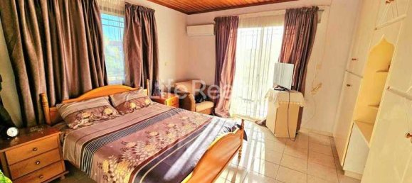 6 bedrooms House in Trachoni, Cyprus No. 10780 4