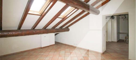 Apartamento de 2 dormitorios en Como, Italy No. 88337 17