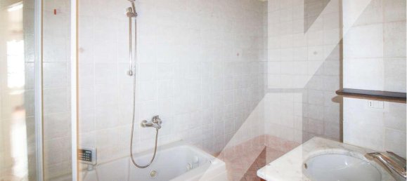 Apartamento de 2 dormitorios en Como, Italy No. 88337 11