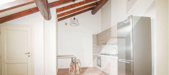 Apartamento de 2 dormitorios en Como, Italy No. 88337 2