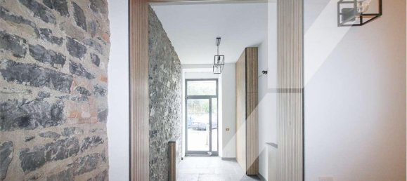 Apartamento de 2 dormitorios en Como, Italy No. 88337 24