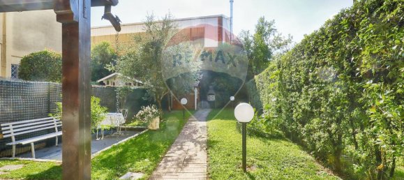 Вилла с 3 спальнями в Монца, Италия № 295509 2